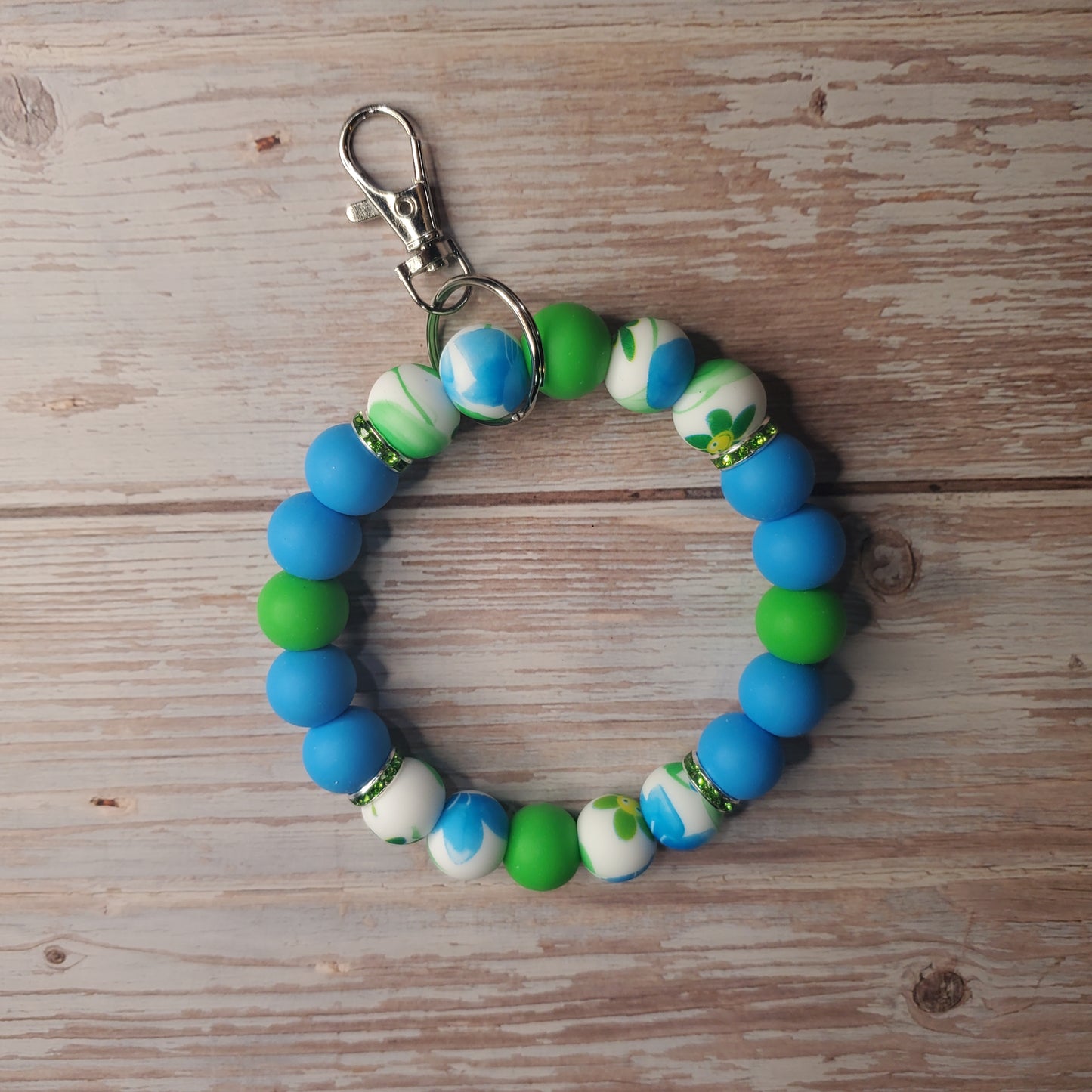 Custom wristlet