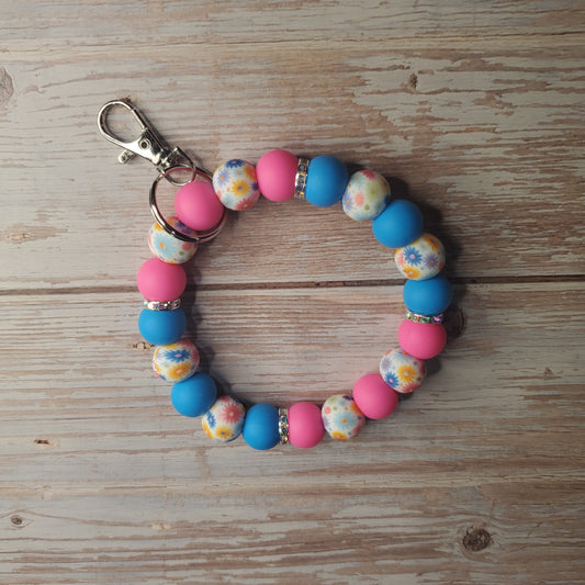 Custom wristlet